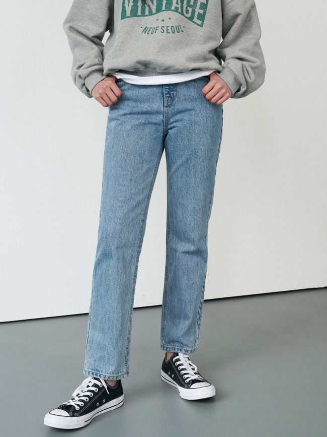 Classic straight fit denim pants - light blue